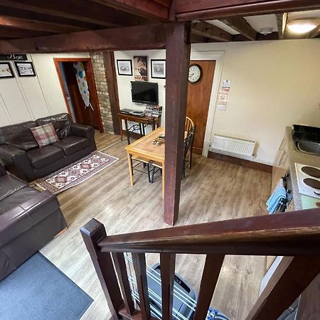 Penybryn Cottages アバーデア エクステリア 写真